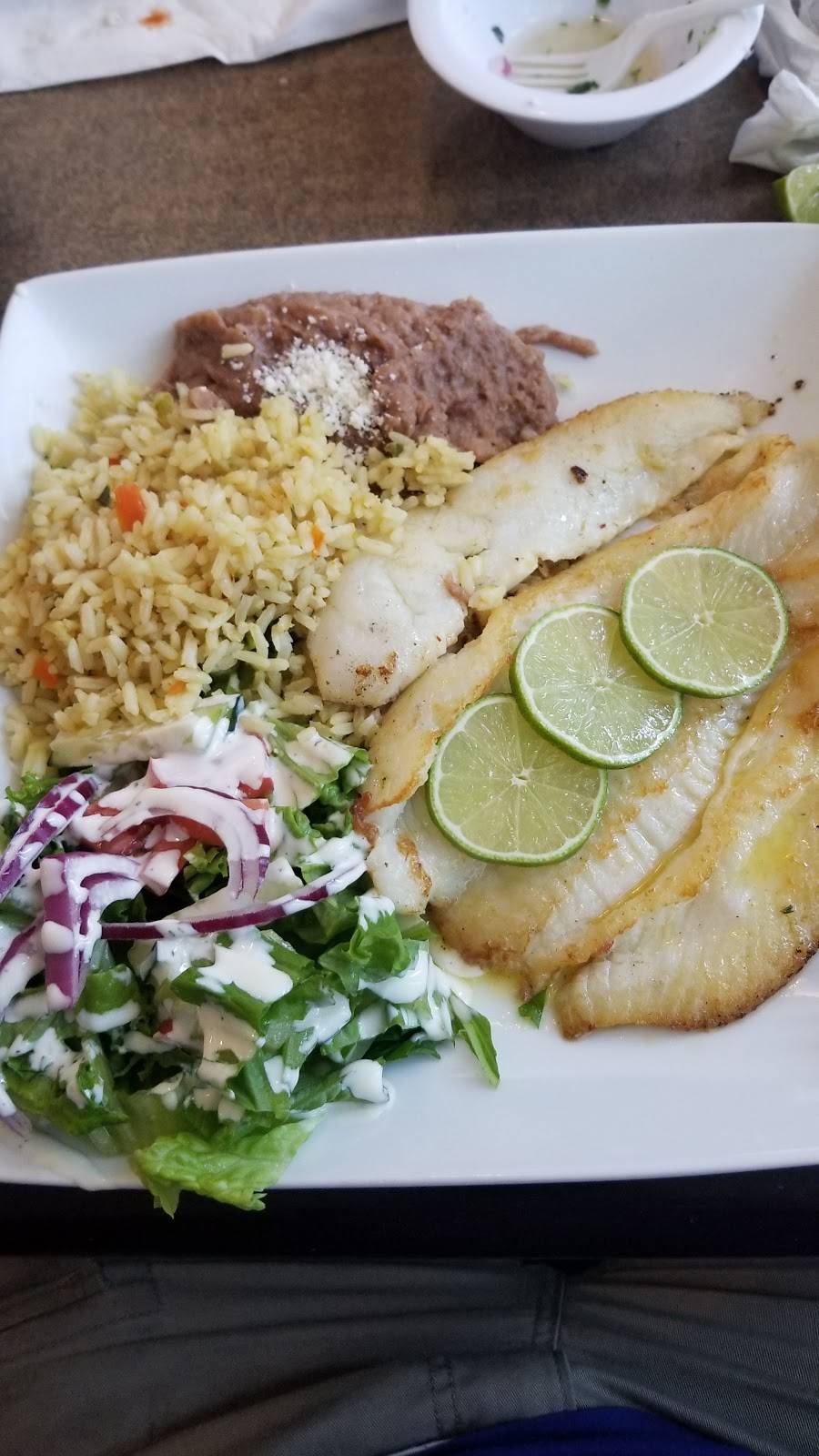 Seafood Islitas | restaurant | 3618 A St, North Highlands, CA 95660, USA | 9163314302 OR +1 916-331-4302