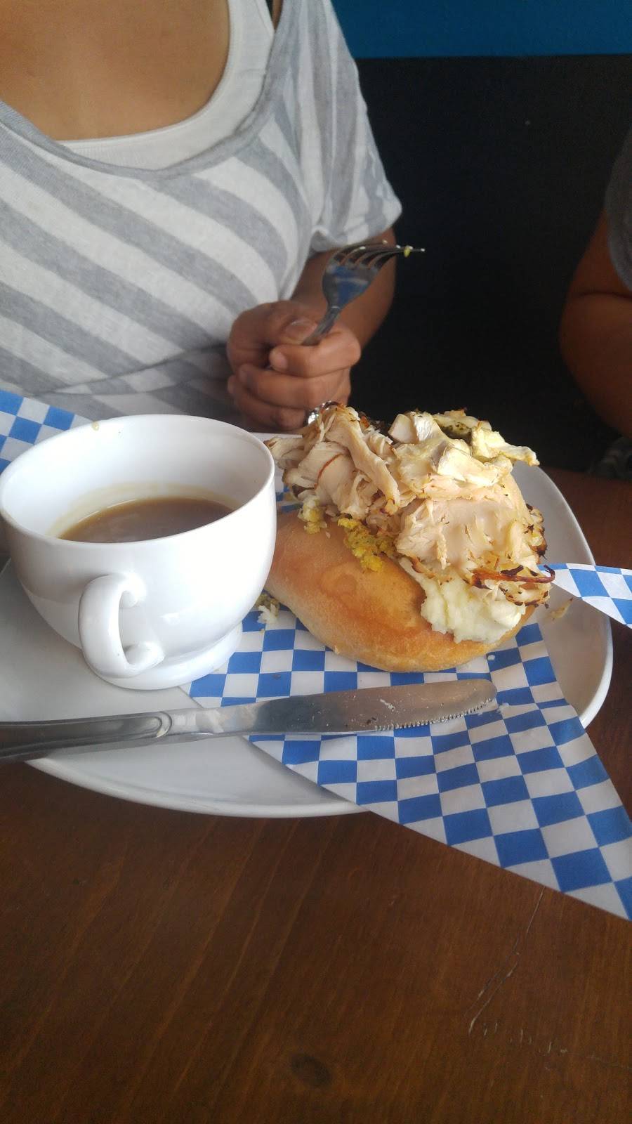 Dana Ks Kafe | restaurant | 22341 Marine View Dr S S, Des Moines, WA 98198, USA | 2062126404 OR +1 206-212-6404