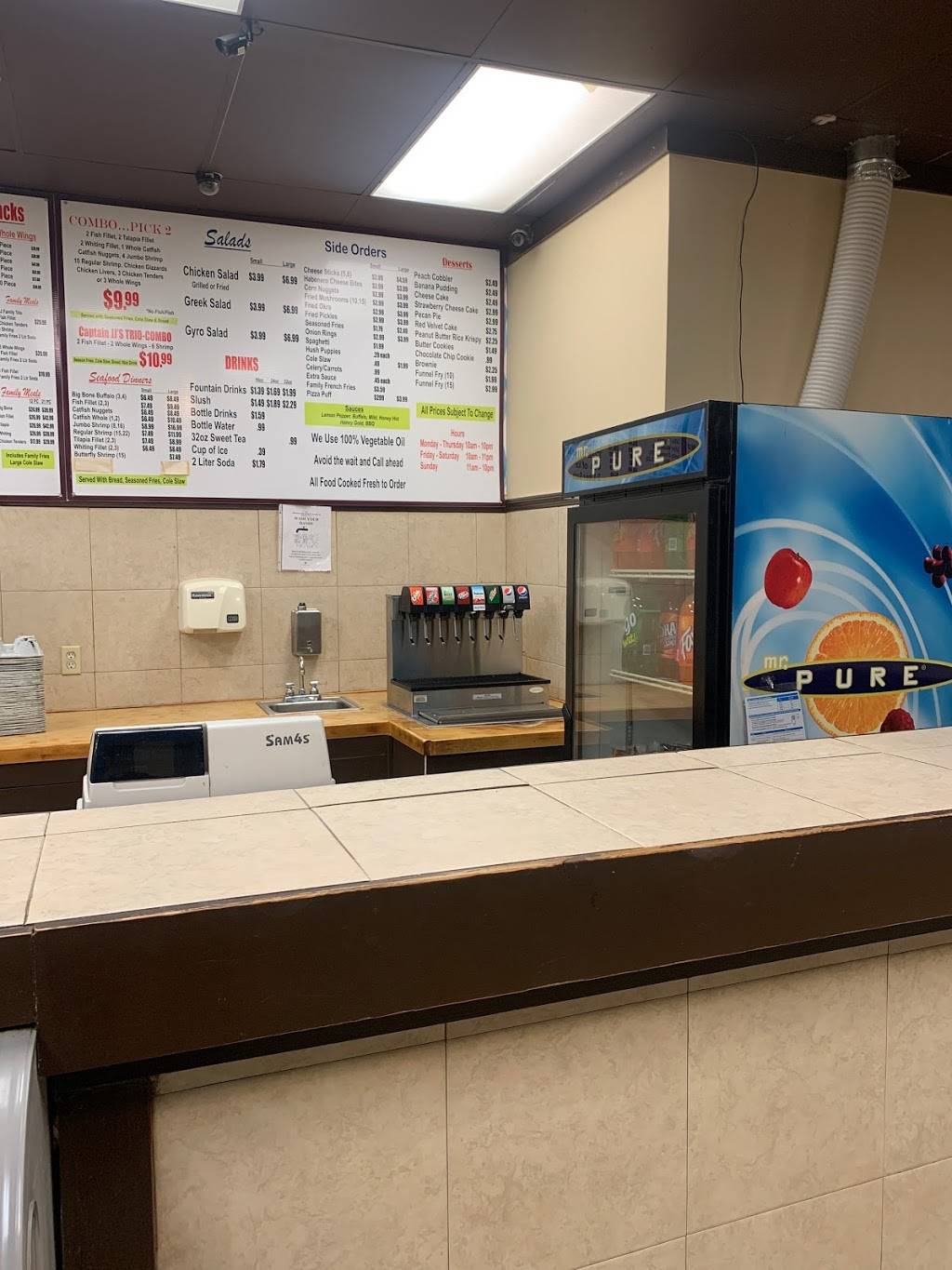 Captain JJs | restaurant | 2757 Kimball Ave, Memphis, TN 38114, USA | 9017440405 OR +1 901-744-0405