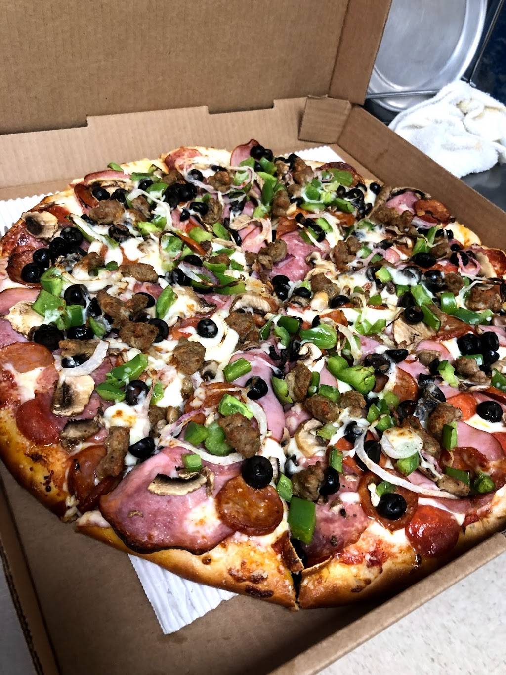 Shasta Pizza Company | restaurant | 1713 Bruce St, Anderson, CA 96007, USA | 5303642466 OR +1 530-364-2466