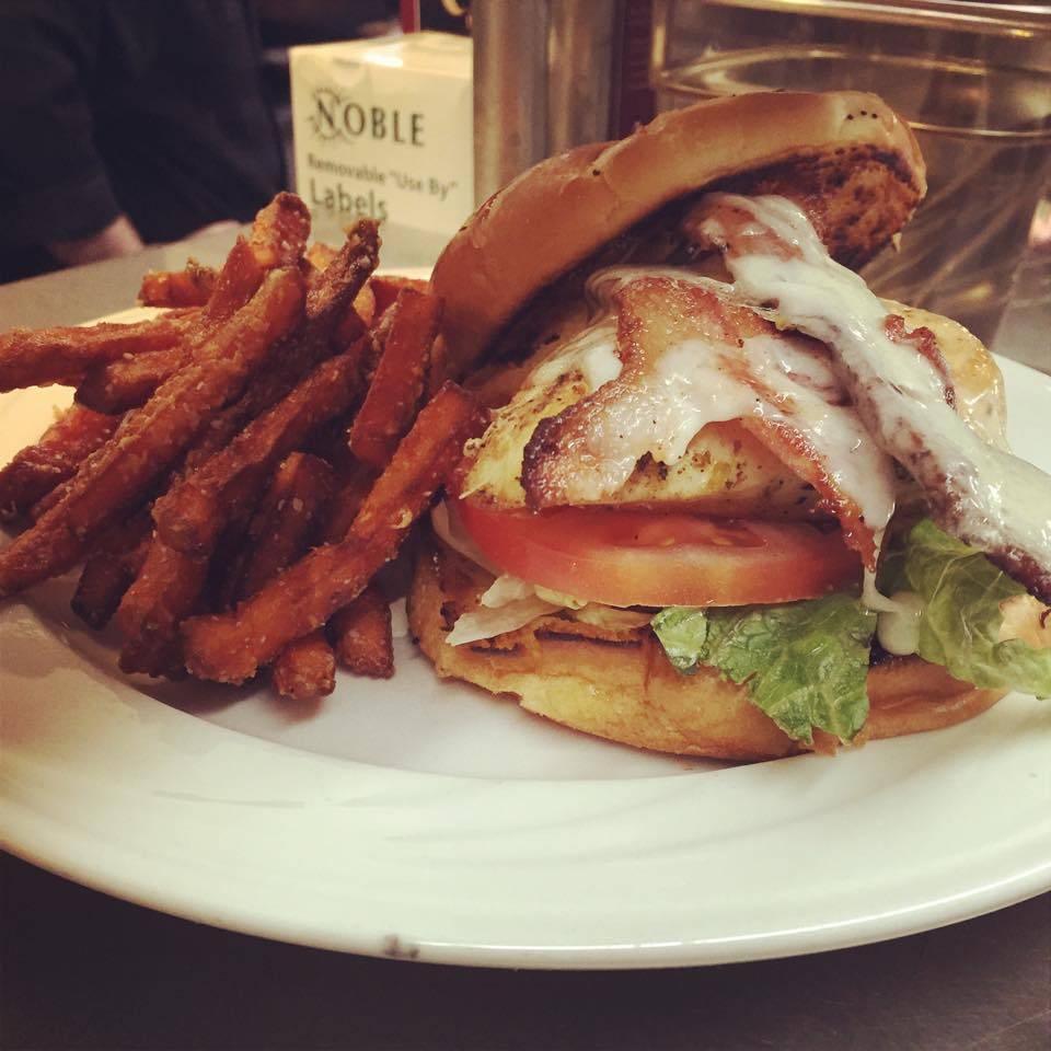 TOPSIDE Restaurant & Lounge | restaurant | 2, 3900 Summit St #2, Toledo, OH 43611, USA | 4195080063 OR +1 419-508-0063