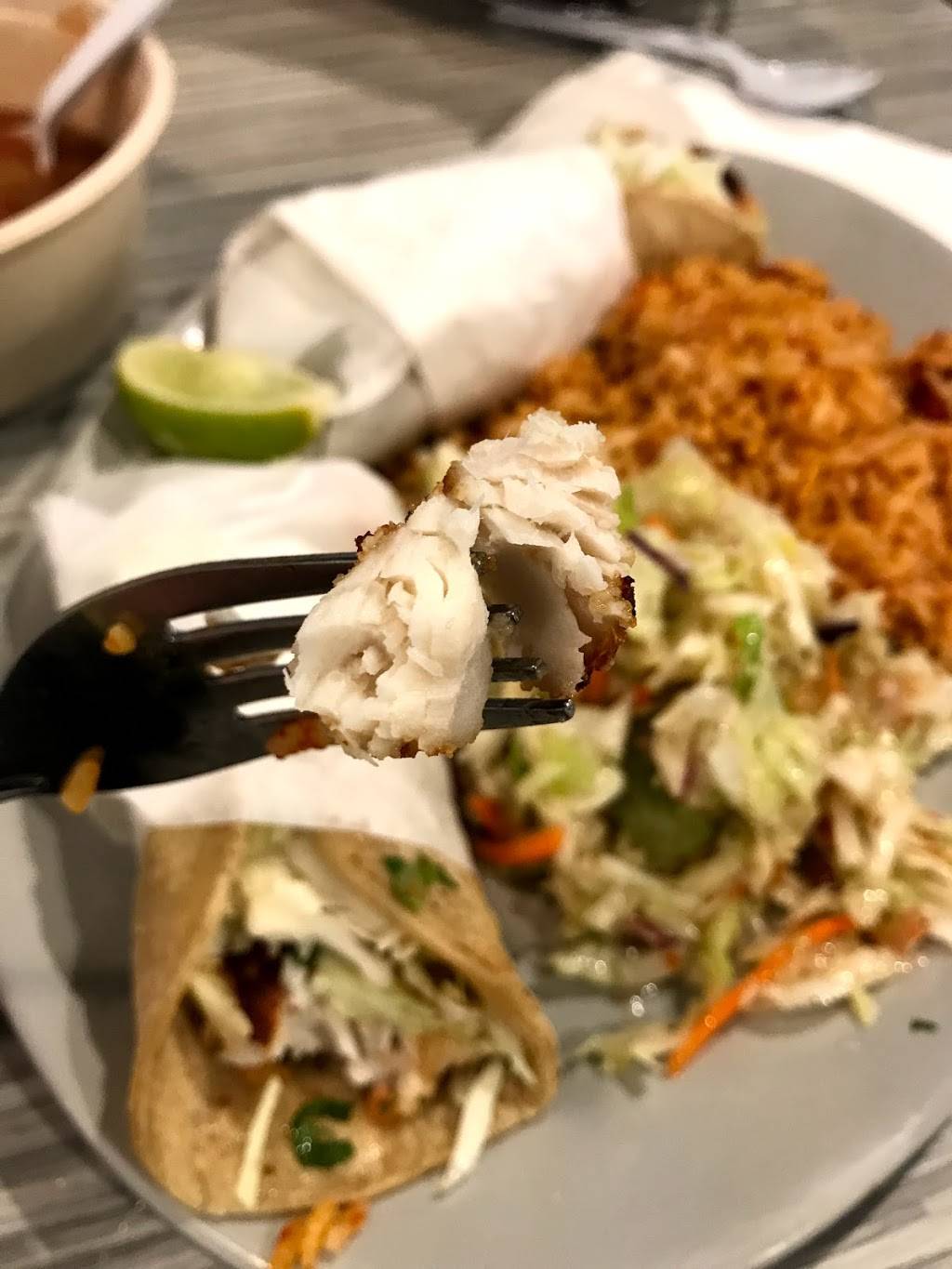 Pellys Fish Market & Cafe | cafe | 7110 Avenida Encinas # 101, Carlsbad, CA 92011, USA | 7604318454 OR +1 760-431-8454