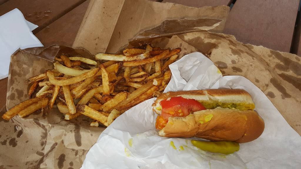 Parkys Hot Dogs | restaurant | 329 S Harlem Ave, Forest Park, IL 60130, USA | 7083663090 OR +1 708-366-3090