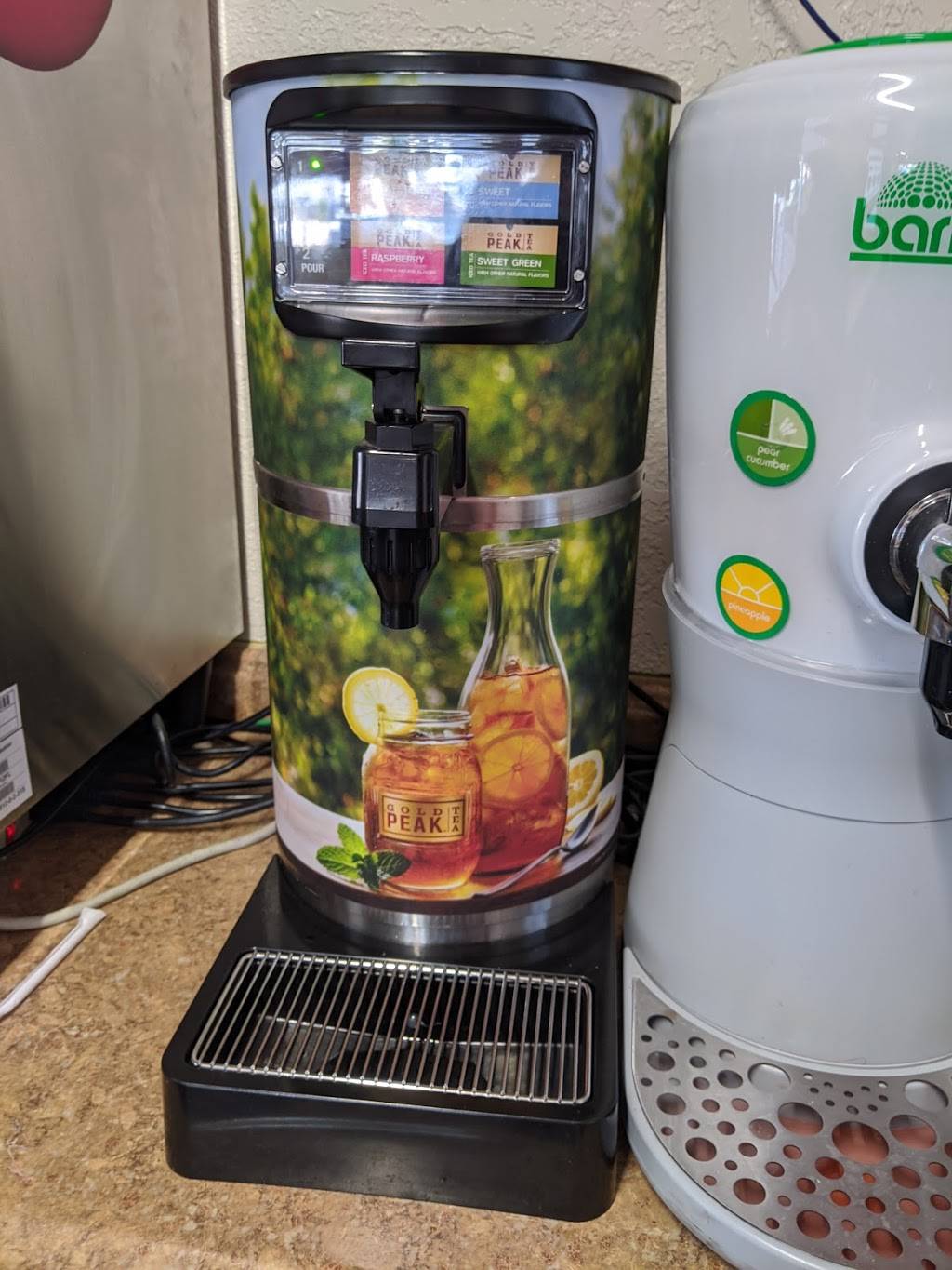 Frosty Queen | restaurant | 1850 Van Ness Ave, Fresno, CA 93721, USA | 5597217445 OR +1 559-721-7445