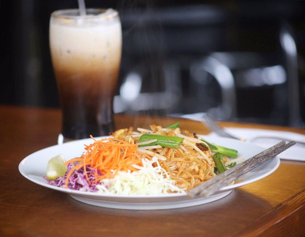 Thaprachan Thai | restaurant | 805 NE 65th St, Seattle, WA 98115, USA | 2065233938 OR +1 206-523-3938