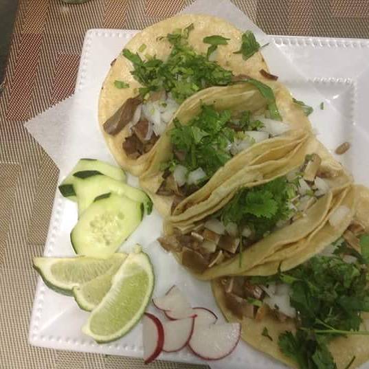 Chilpancingo | restaurant | 366a E 204th St, Bronx, NY 10458, USA | 7189441440 OR +1 718-944-1440