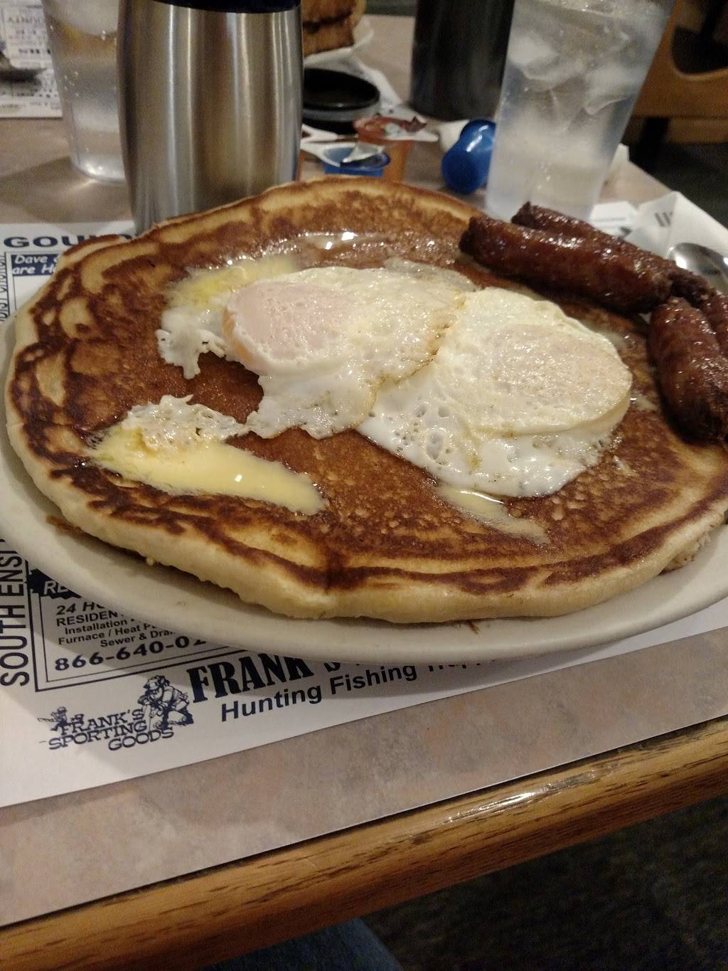 Bernita Mae Cafe | restaurant | 10 Northland Dr, Sand Lake, MI 49343, USA | 6166368384 OR +1 616-636-8384