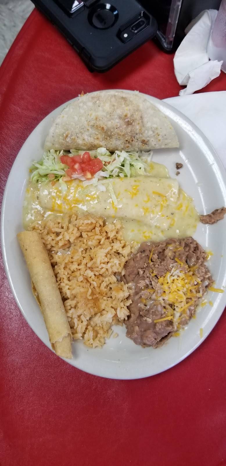 Nicas Place | restaurant | 2001 E Lohman Ave Suite 111, Las Cruces, NM 88001, USA | 5756408883 OR +1 575-640-8883