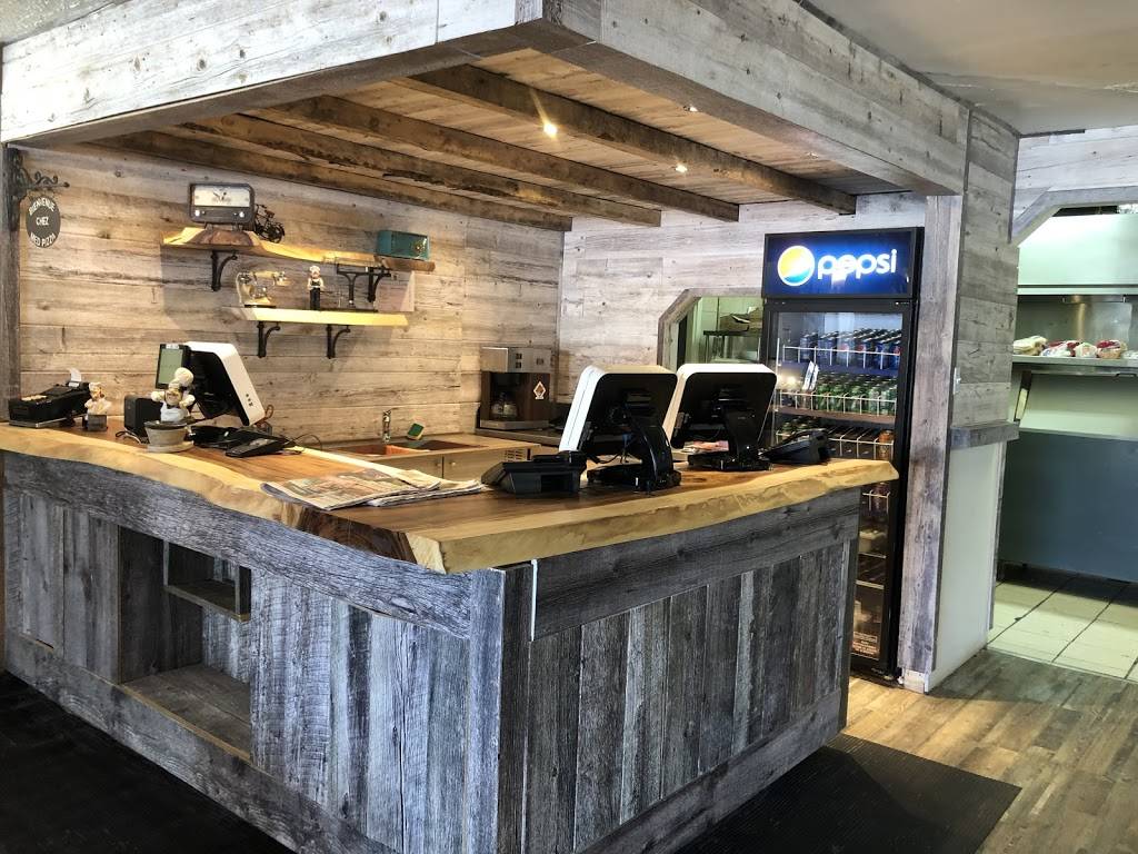 Med Pizza Restaurant Livraison | restaurant | 1062 Boulevard de Sainte-Adèle, Sainte-Adèle, QC J8B 2N4, Canada | 4502294229 OR +1 450-229-4229