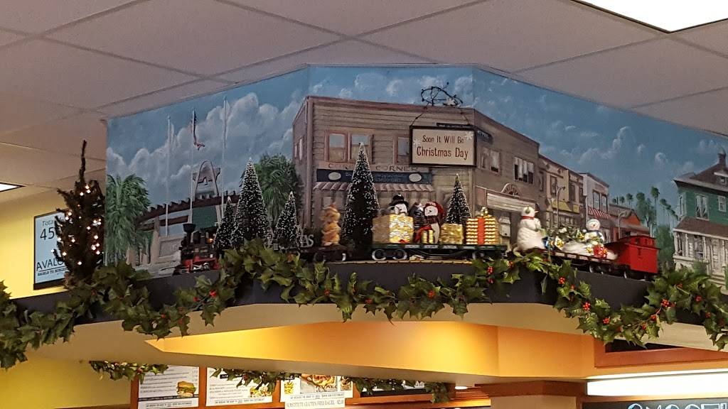 Avalon Bagels to Burgers | restaurant | 174 Yorba Linda Blvd, Placentia, CA 92870, USA | 7149851382 OR +1 714-985-1382