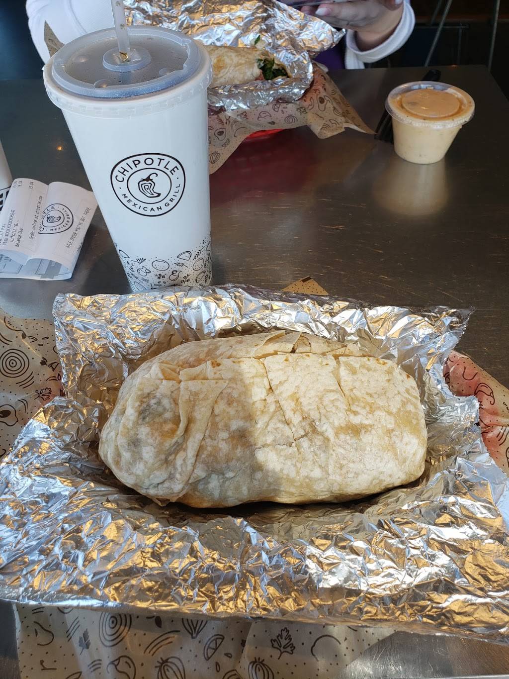 Chipotle Mexican Grill | restaurant | 1094 N Colony Rd Ste 20, Wallingford, CT 06492, USA | 2032653159 OR +1 203-265-3159