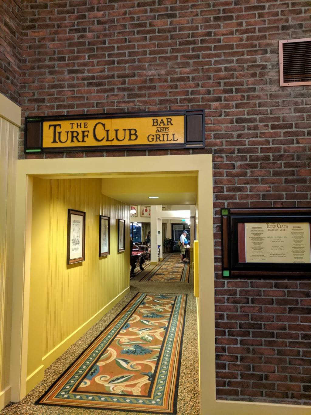 The Turf Club Bar and Grill | restaurant | 1960 Broadway, Orlando, FL 32830, USA | 4079393463 OR +1 407-939-3463