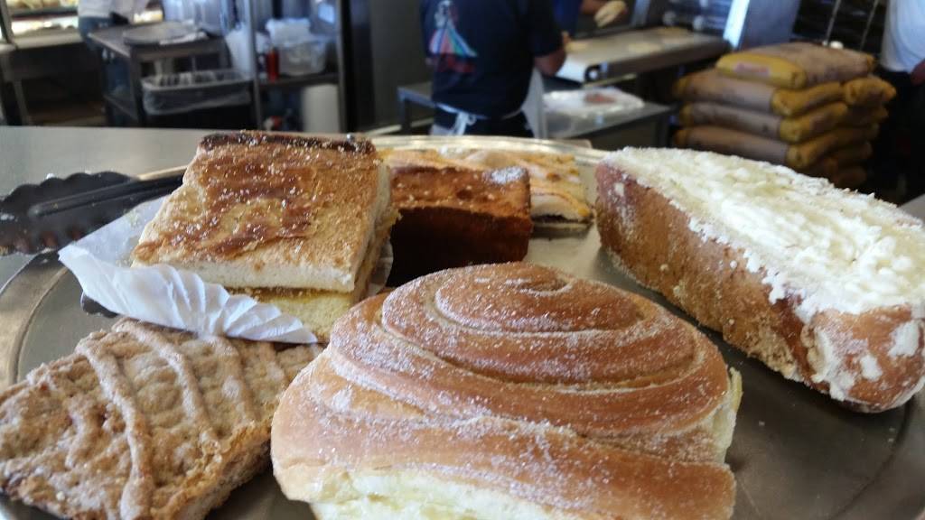 La Adelita Restaurant | restaurant | 1287 S Union Ave, Los Angeles, CA 90015, USA | 2134870176 OR +1 213-487-0176