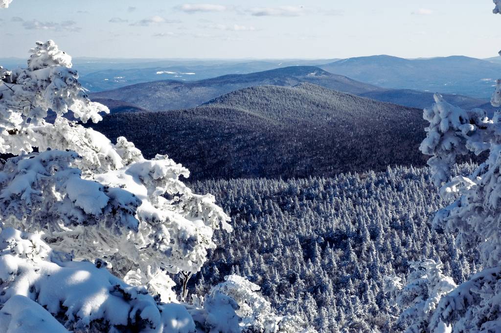 Lotus Mountain Retreat | restaurant | 4010 Bolton Valley Access Rd, Bolton Valley, VT 05477, USA | 8024346500 OR +1 802-434-6500