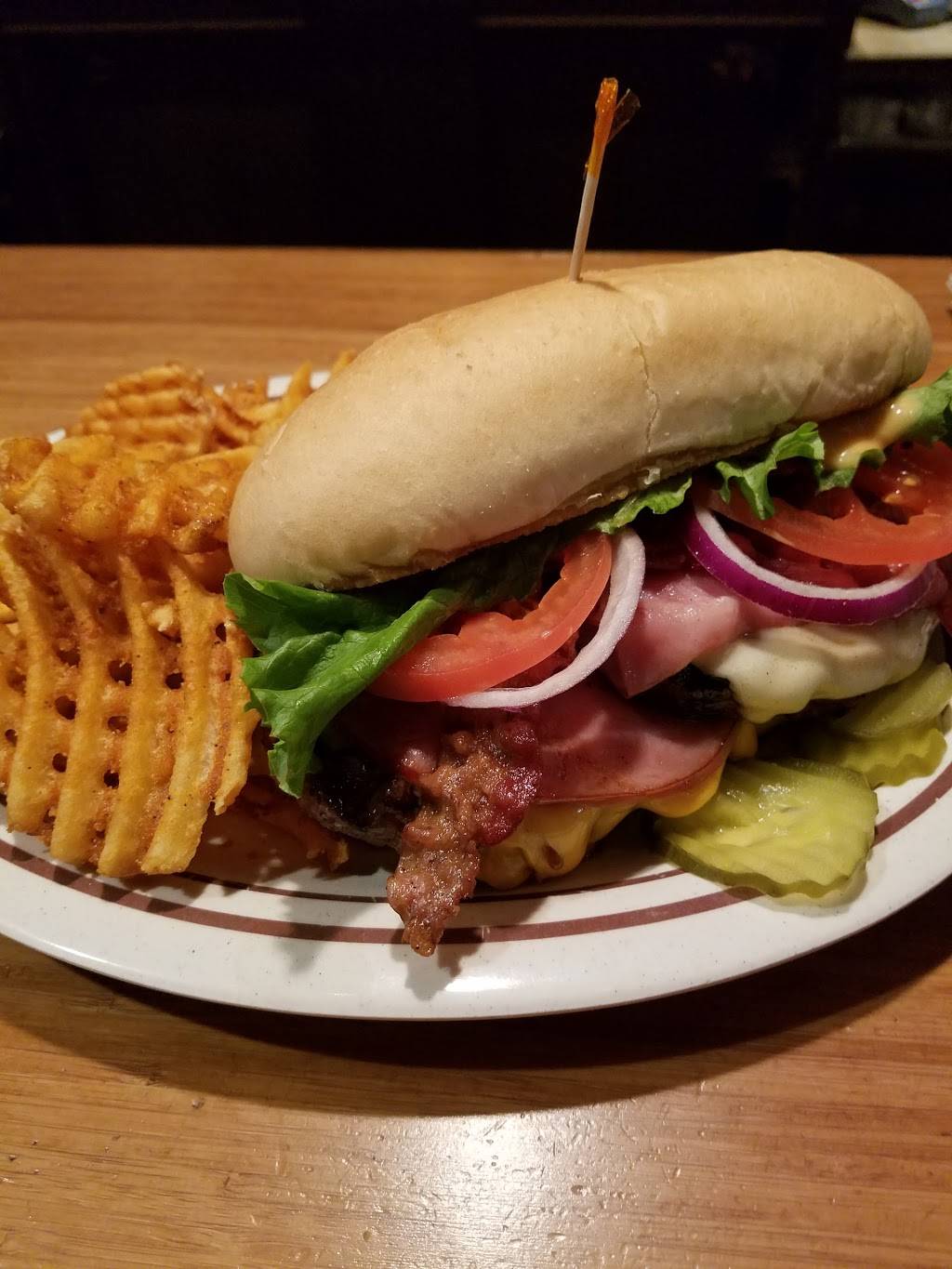 Gasthaus Bar & Grille | restaurant | 214 W Main St, Cherokee, IA 51012, USA | 7122259908 OR +1 712-225-9908