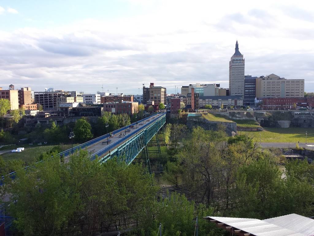 Genesee Brew House | restaurant | 25 Cataract St, Rochester, NY 14605, USA | 5852639200 OR +1 585-263-9200