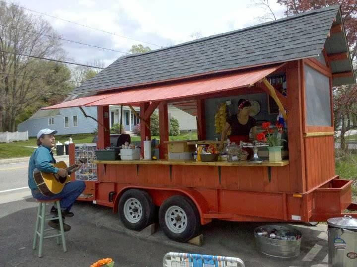 Snappy Dogs | meal takeaway | 93 E Main St, Hopkinton, MA 01748, USA | 6173837627 OR +1 617-383-7627