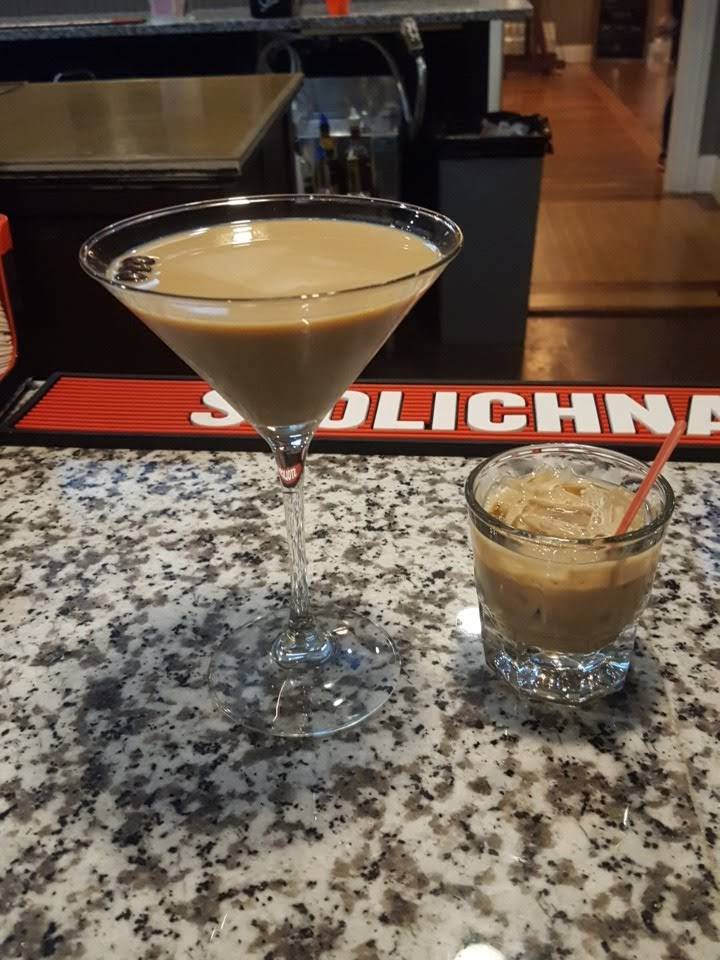 RipTide Sports Grille | restaurant | 1 Bay St, Tiverton, RI 02878, USA | 4018160023 OR +1 401-816-0023