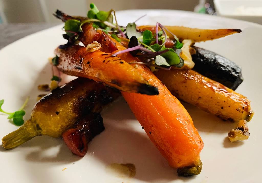 The Lonely Pine Steakhouse | restaurant | 6085 Montgomery Rd, Cincinnati, OH 45213, USA | 5133511012 OR +1 513-351-1012