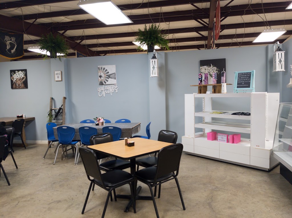 Love At First Bite | restaurant | 201 FM487, Jarrell, TX 76537, USA | 5125913511 OR +1 512-591-3511