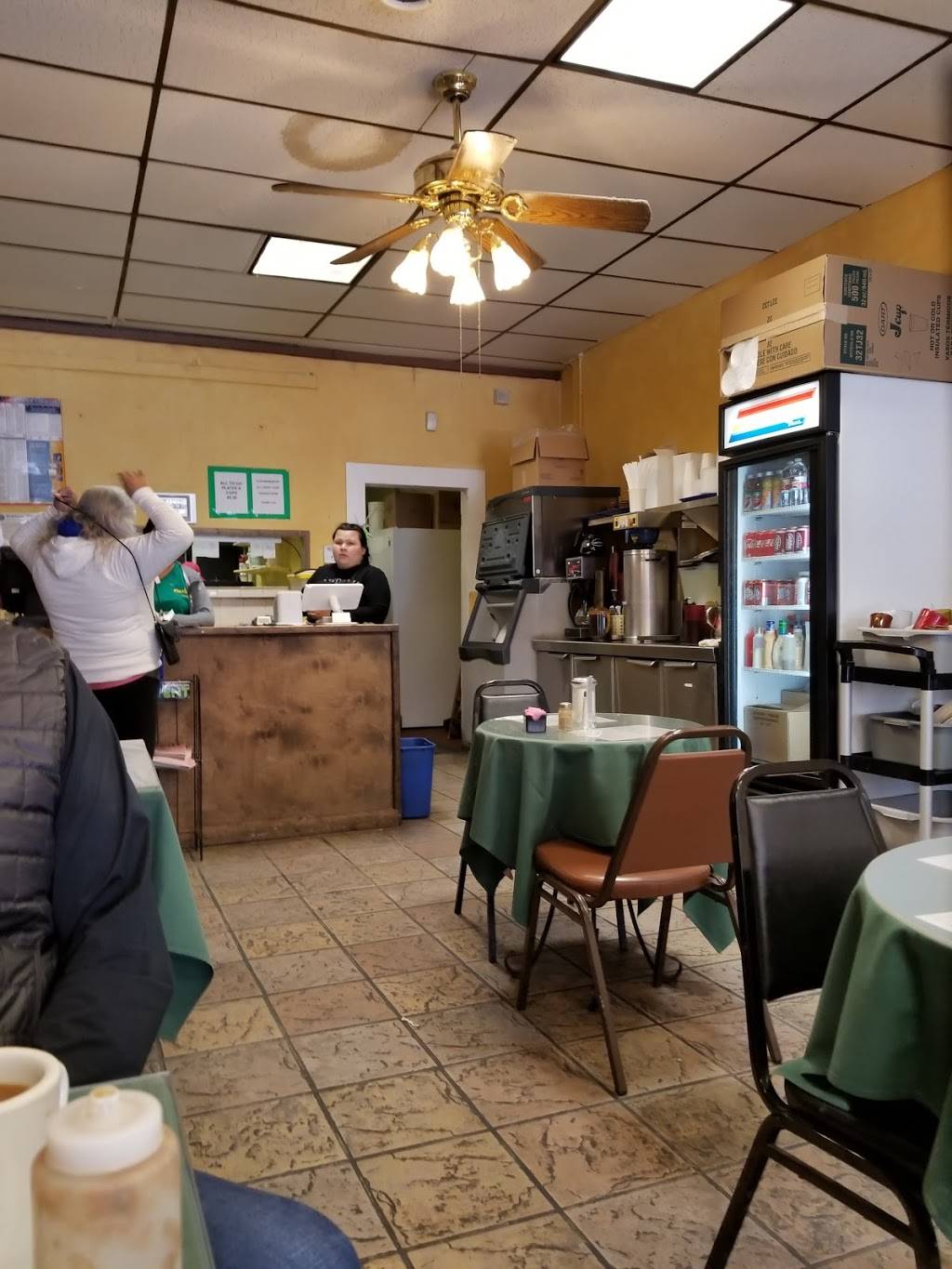 Oasis Cafe | restaurant | 323 N Main Ave, San Antonio, TX 78205, USA | 2102237077 OR +1 210-223-7077