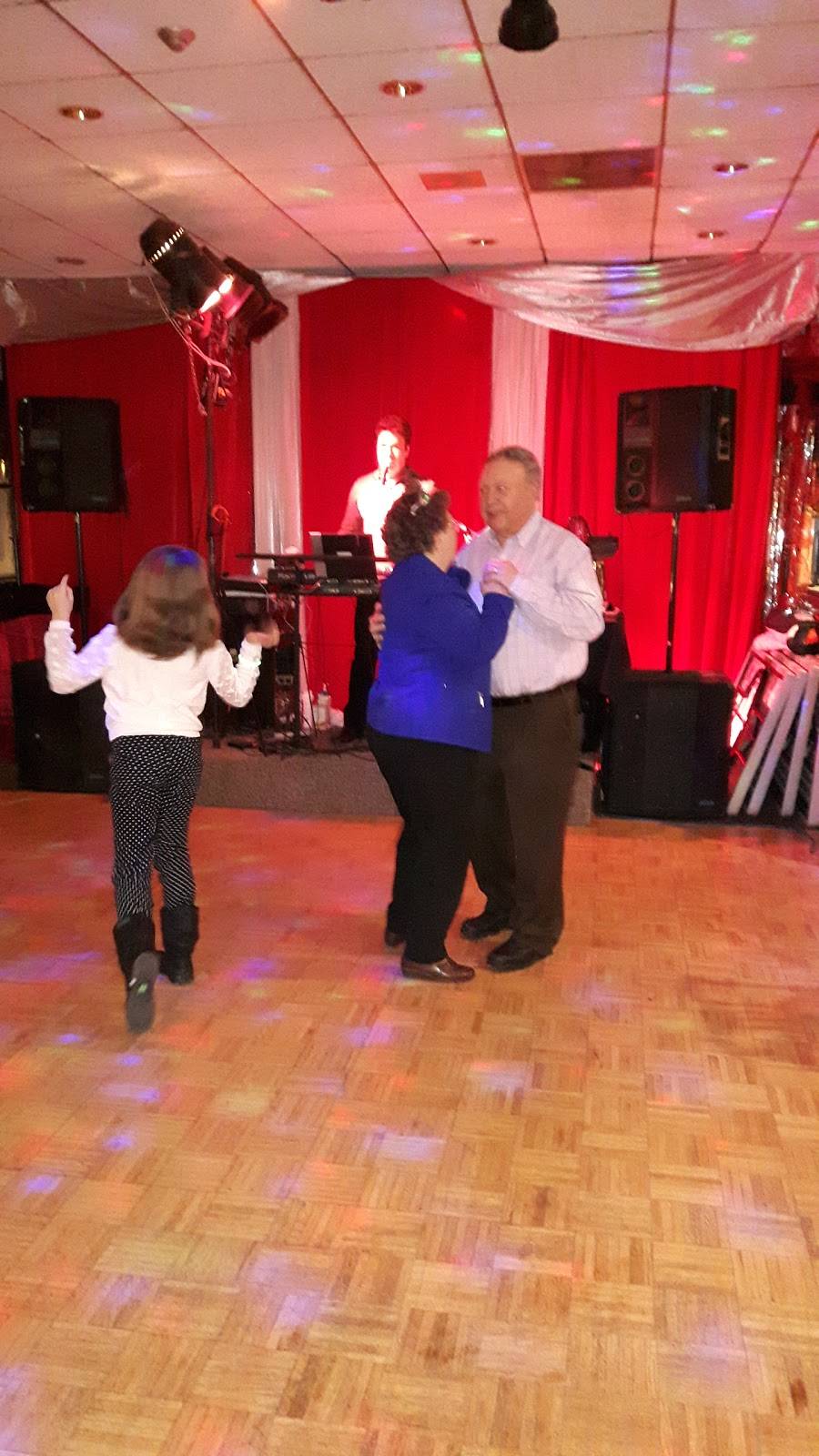 Swiss Pick Restaurant | restaurant | 445 Rexdale Blvd, Etobicoke, ON M9W 6P8, Canada | 4167461698 OR +1 416-746-1698