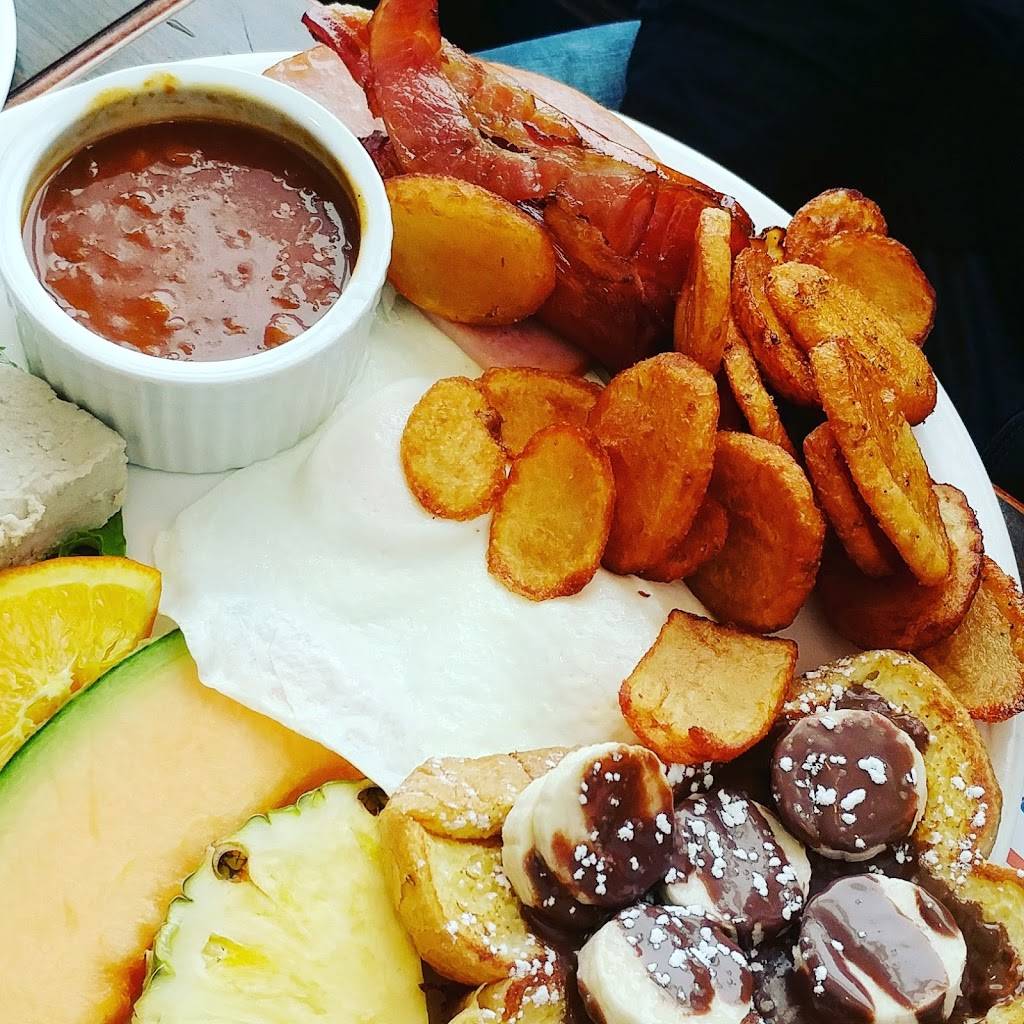 Eggsquis | restaurant | 254 Rue Antoine-Fortier, Québec, QC G1C 0G6, Canada | 4186608831 OR +1 418-660-8831