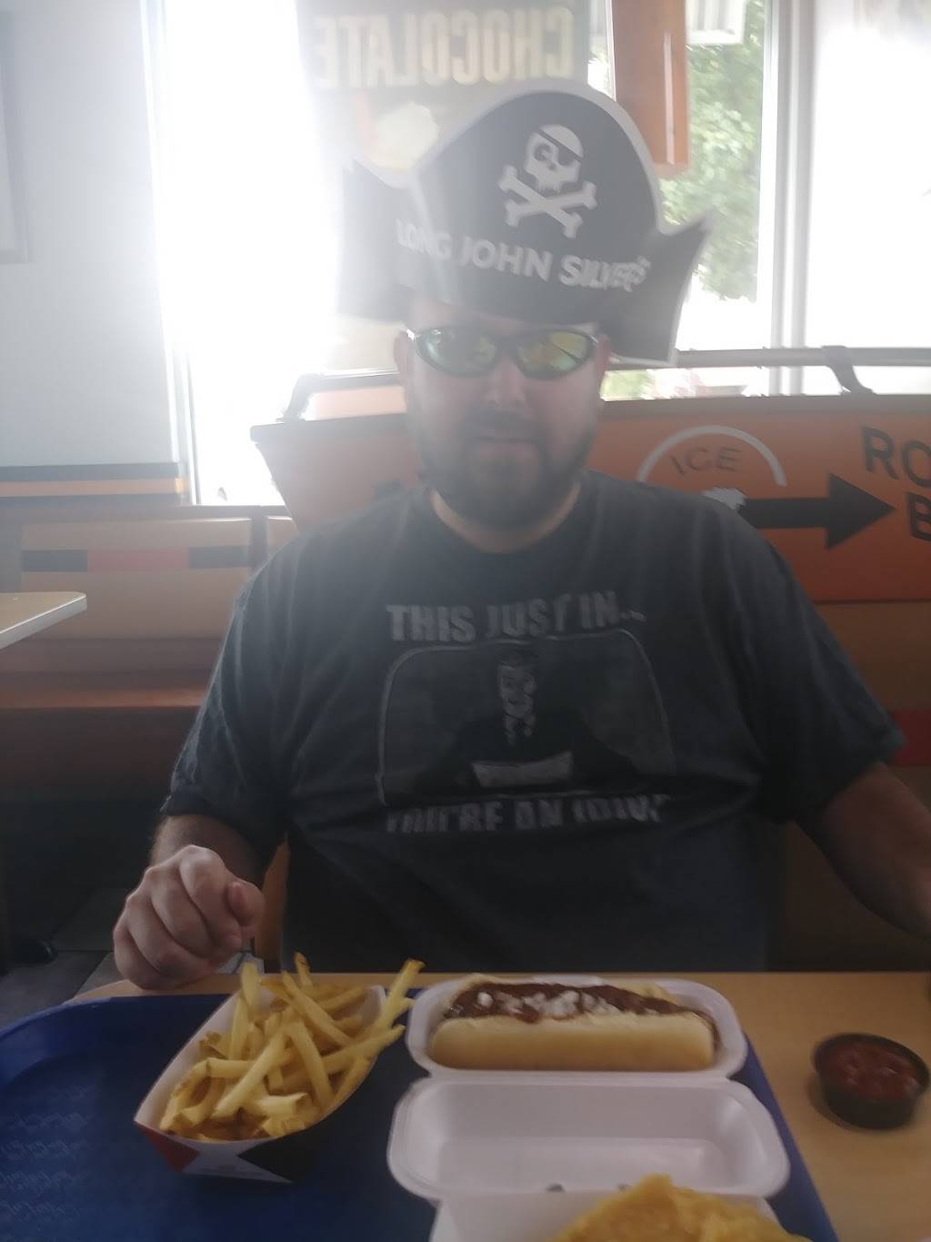 A&W Restaurant | restaurant | 547 S Rock Rd, Wichita, KS 67207, USA | 3166828463 OR +1 316-682-8463