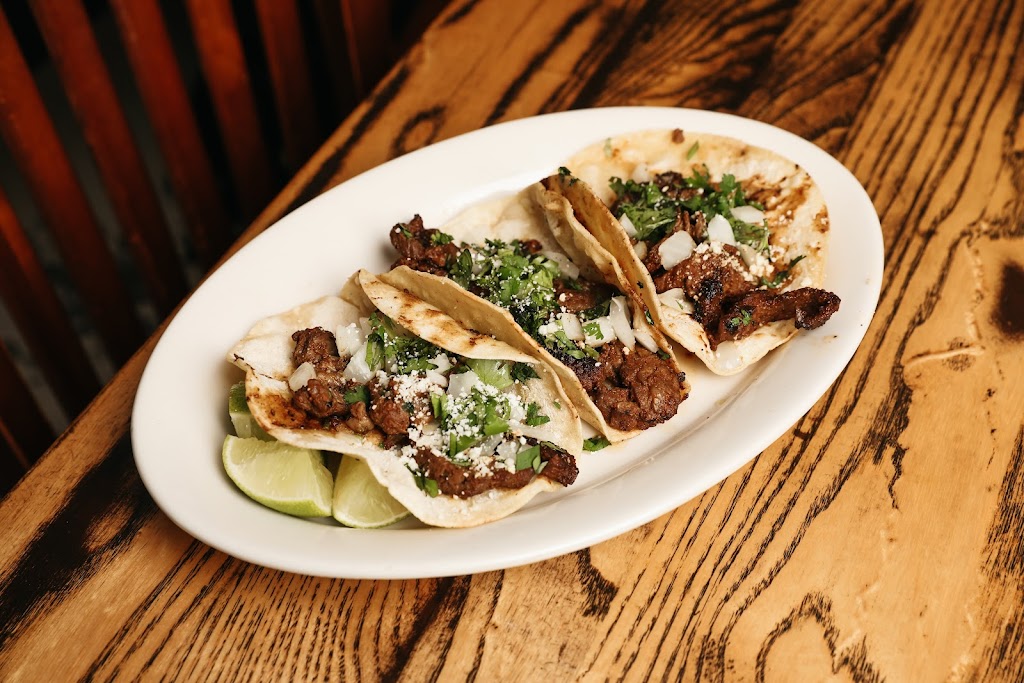 Juans Flying Burrito - Oak Street | restaurant | 8140 Oak St, New Orleans, LA 70118, USA | 5048974800 OR +1 504-897-4800