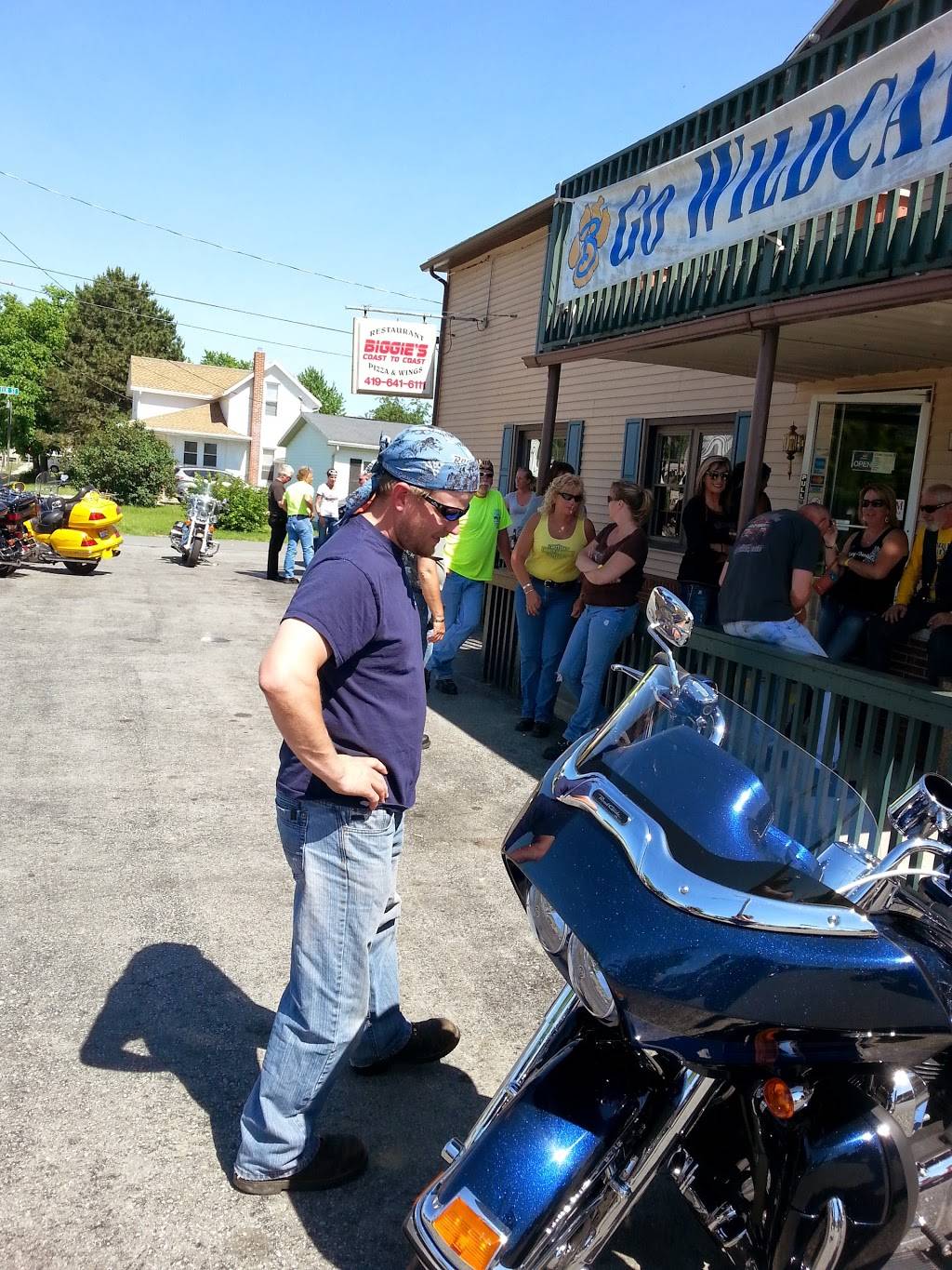 Biggies Coast To Coast | restaurant | 116 E Main St, Columbus Grove, OH 45830, USA | 4196416111 OR +1 419-641-6111