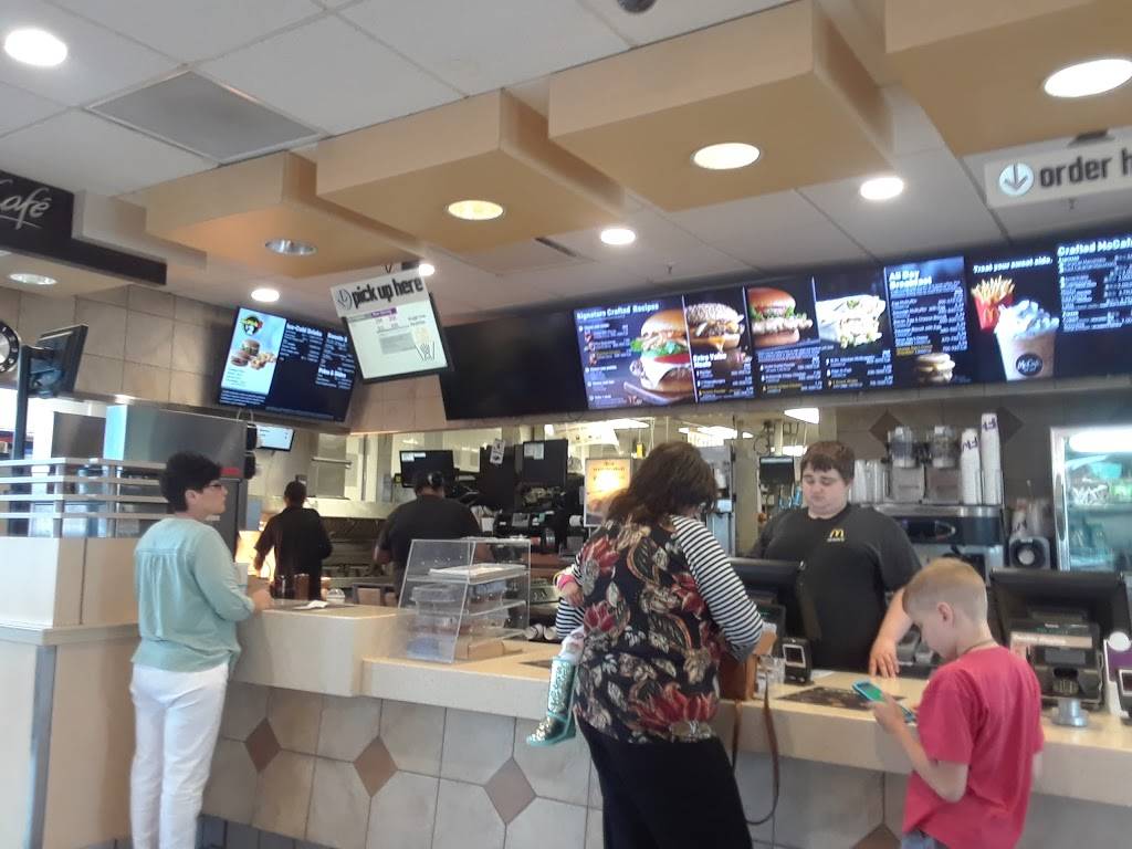 McDonalds | cafe | 908 W Perkins Ave, Sandusky, OH 44870, USA | 4196241709 OR +1 419-624-1709