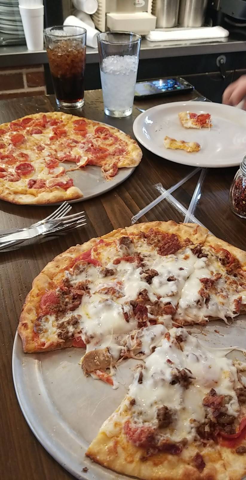 Crown Pizza | restaurant | 5535 Calder Ave, Beaumont, TX 77706, USA | 4098999550 OR +1 409-899-9550
