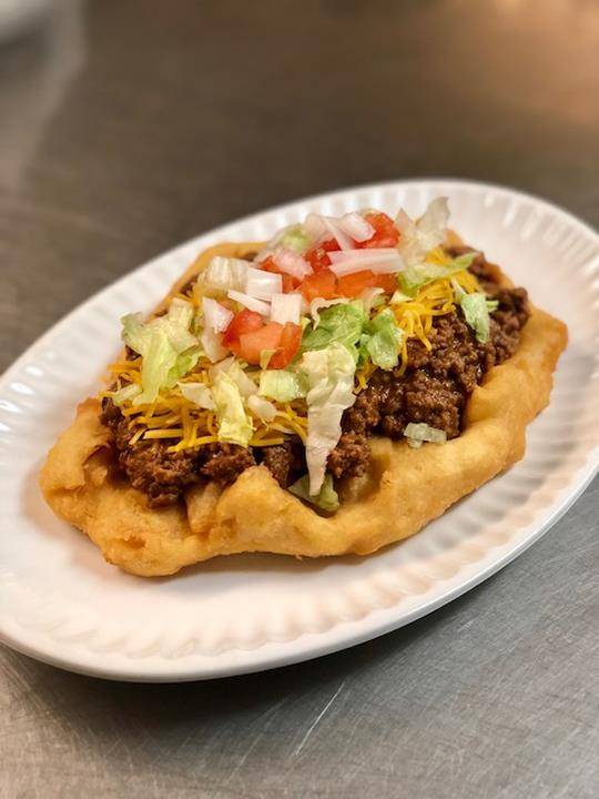 Kellys Place | restaurant | 222 W Main St, Tiskilwa, IL 61368, USA | 8156464773 OR +1 815-646-4773