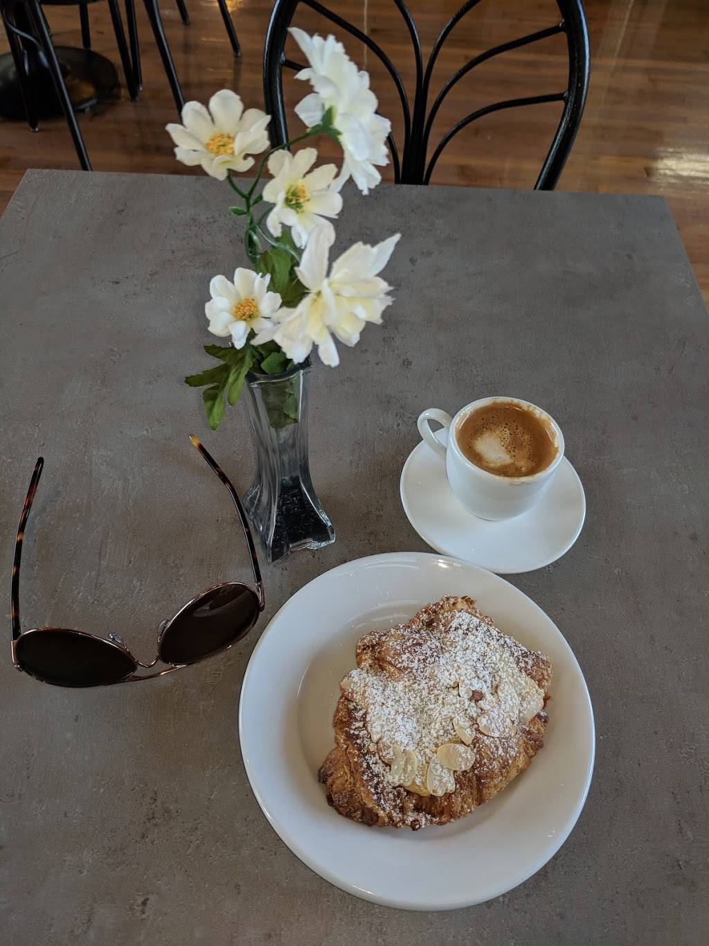 410 Bakery | bakery | 140 E Main St, New Albany, IN 47150, USA | 8129469410 OR +1 812-946-9410