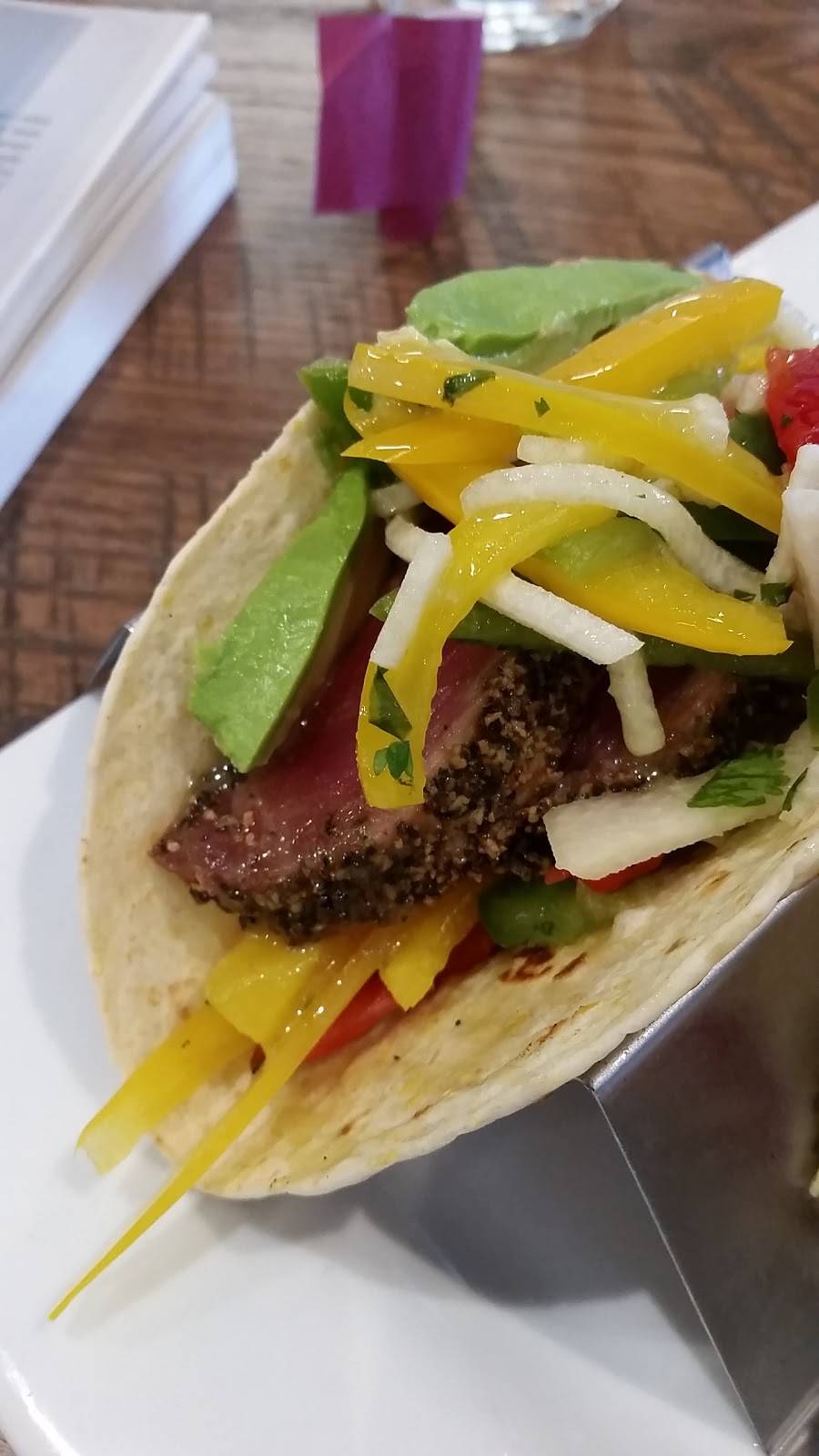 CRAFThouse Kitchen & Tap | restaurant | 242 N LBJ Dr ste 101, San Marcos, TX 78666, USA | 5126676700 OR +1 512-667-6700