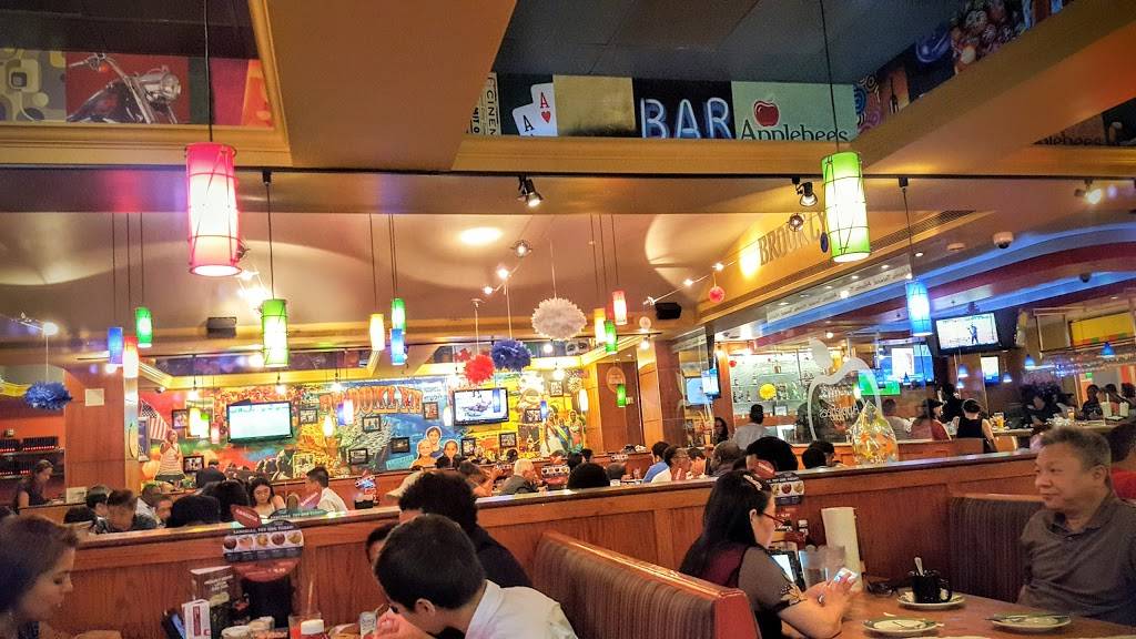 Applebees Grill + Bar | restaurant | 139 Flatbush Ave Level 2, Brooklyn, NY 11217, USA | 7189475040 OR +1 718-947-5040