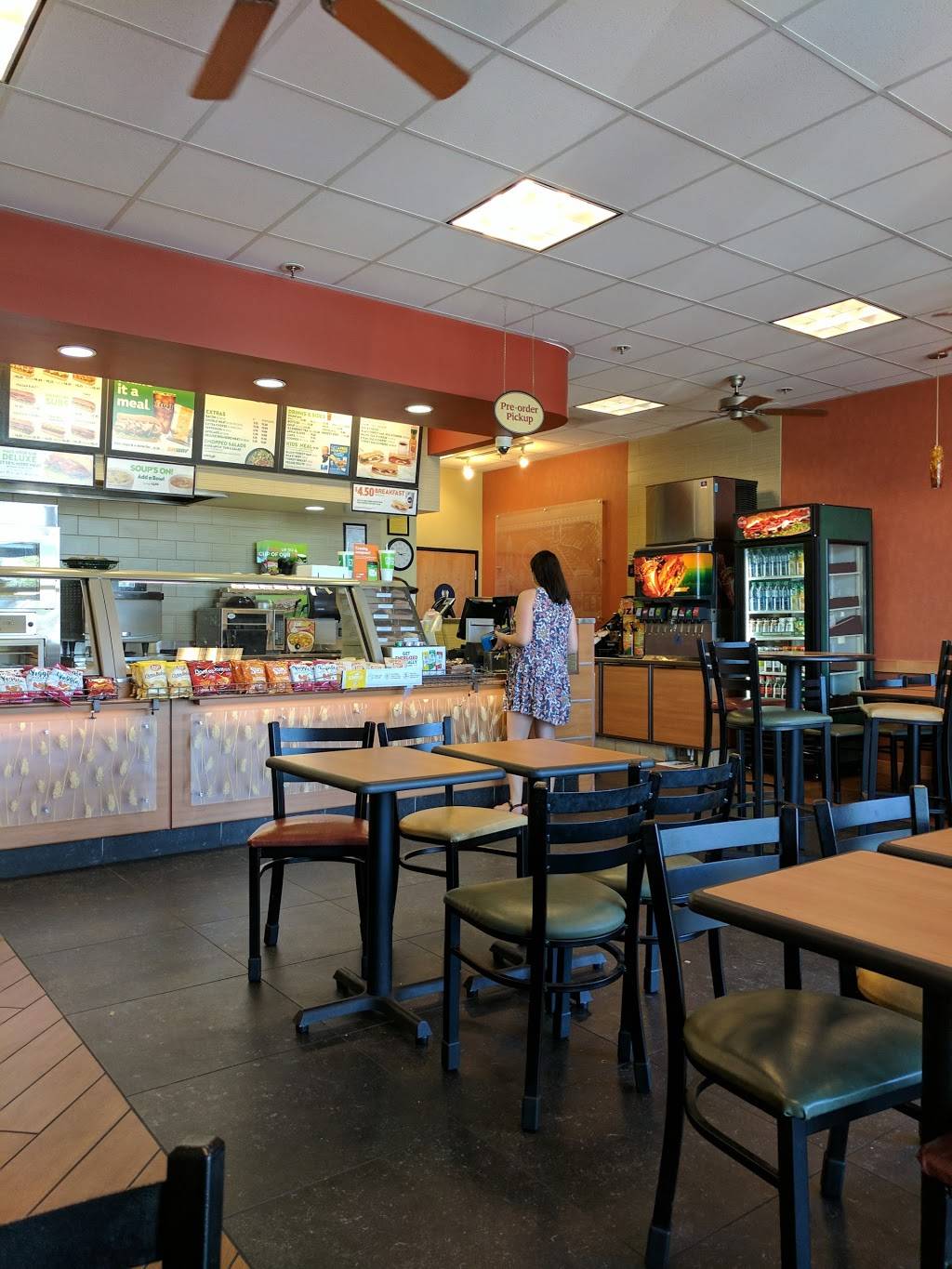 Subway | restaurant | Target Plaza, 2091 Madera Rd Suite B, Simi Valley, CA 93065, USA | 8059559232 OR +1 805-955-9232
