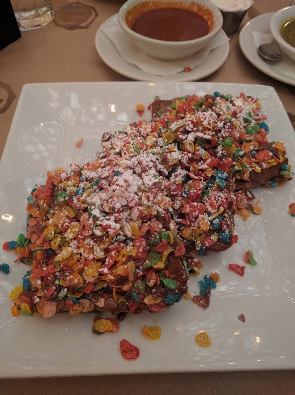 Flo | restaurant | 1434 W Chicago Ave, Chicago, IL 60642, USA | 3122430477 OR +1 312-243-0477