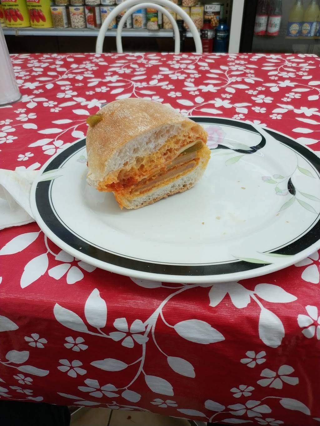 Cosimos Cheese And Deli Ltd | restaurant | 1051 Dundas St W, Mississauga, ON L5C 1C3, Canada | 9052764725 OR +1 905-276-4725