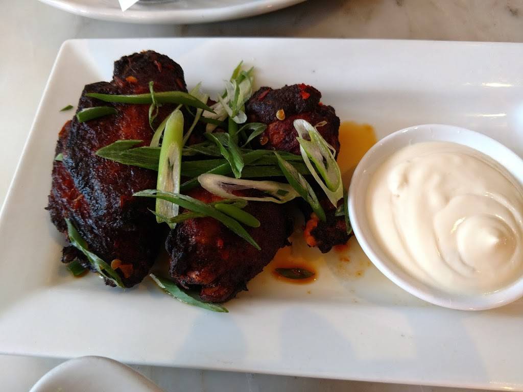 Luxe Kitchen & Lounge | night club | 6605 Detroit Ave, Cleveland, OH 44102, USA | 2169200600 OR +1 216-920-0600