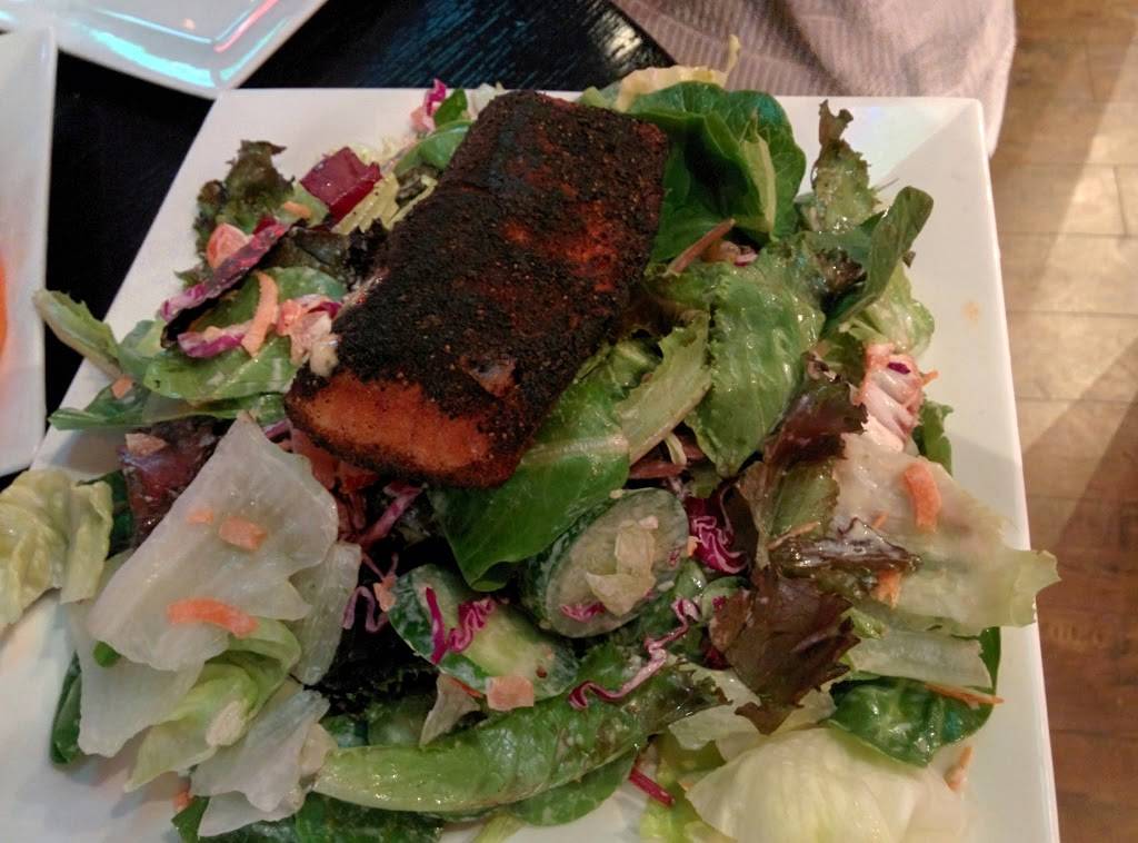 House of Wings Sportsbar | restaurant | 2317 D St, La Verne, CA 91750, USA | 9095964466 OR +1 909-596-4466