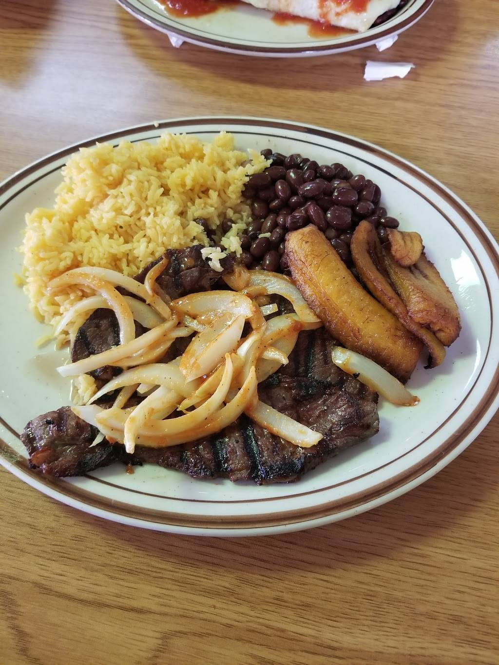 Franciscos Salvadoreño Restaurant | restaurant | 100 E Broad St, Bethlehem, PA 18018, USA | 6108663556 OR +1 610-866-3556
