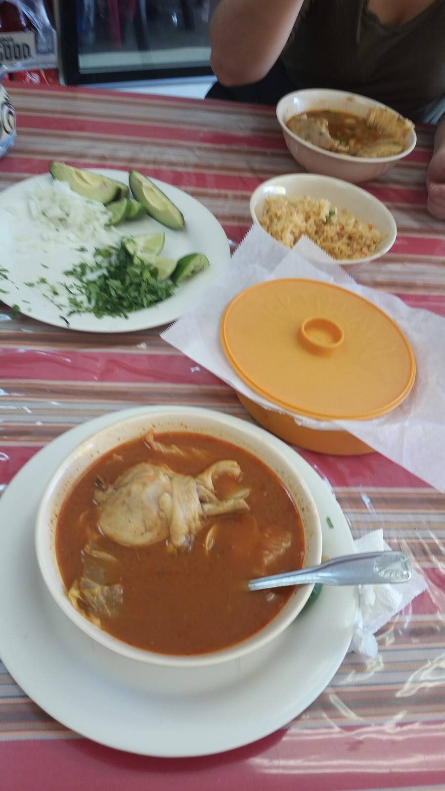 El Huarache De Maria | restaurant | 5108 W Fullerton Ave, Chicago, IL 60639, USA | 7736885024 OR +1 773-688-5024