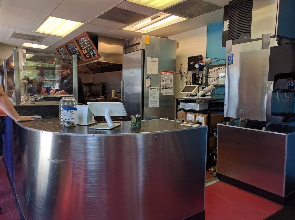 BYOB - Build Your Own Burrito | restaurant | 26068 Huron River Dr, Flat Rock, MI 48134, USA | 7347897104 OR +1 734-789-7104