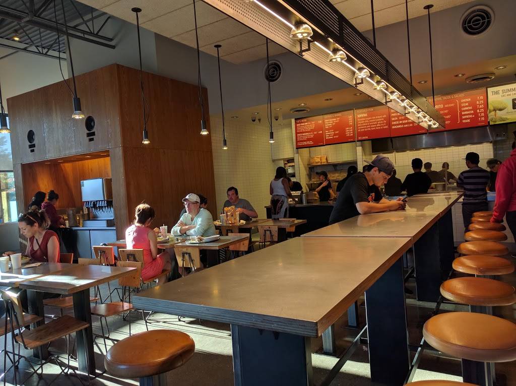 Chipotle Mexican Grill | restaurant | 30920 Dyer St, Union City, CA 94587, USA | 5104047721 OR +1 510-404-7721