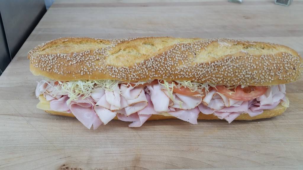 MIDLAND DELI & GRILL | restaurant | 369 E Midland Ave, Paramus, NJ 07652, USA | 2014837131 OR +1 201-483-7131