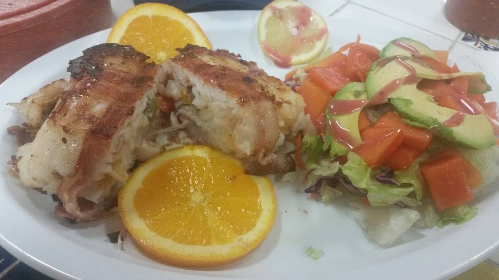 El Oasis | restaurant | 14551 E Temple Ave # B, La Puente, CA 91744, USA | 6269178821 OR +1 626-917-8821