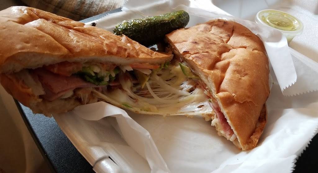 Super Taco | restaurant | 5501 Holdrege St D, Lincoln, NE 68504, USA | 4024658505 OR +1 402-465-8505