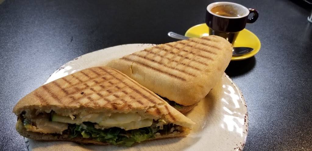 Mama Milas Cafe | restaurant | 9113 Derry Rd W, Milton, ON L9T 7Y9, Canada | 9052031060 OR +1 905-203-1060