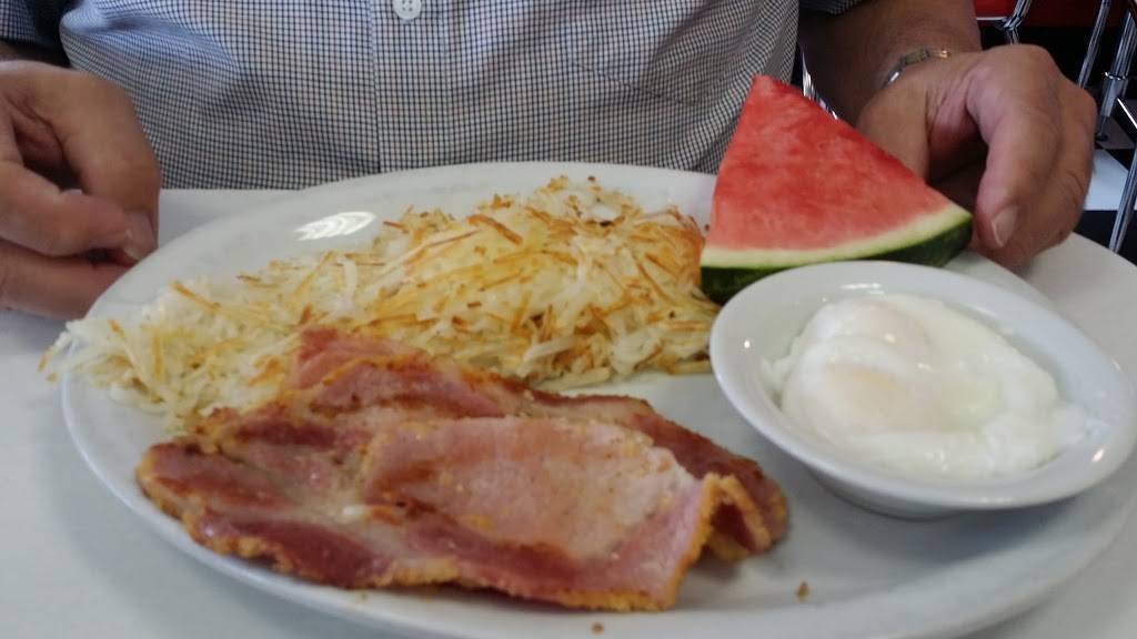 Michigan Diner (Manning) | restaurant | 1331 Manning Rd, Tecumseh, ON N8N 2L9, Canada | 5199791800 OR +1 519-979-1800